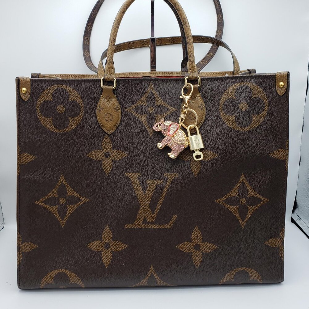 Authentic Louis Vuitton Lock & Key with Unbranded Elephant Charm, Keychain - Picture 3 of 12